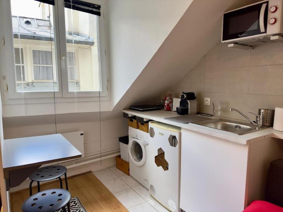 Au Proche Du Louvre Apartment Paris