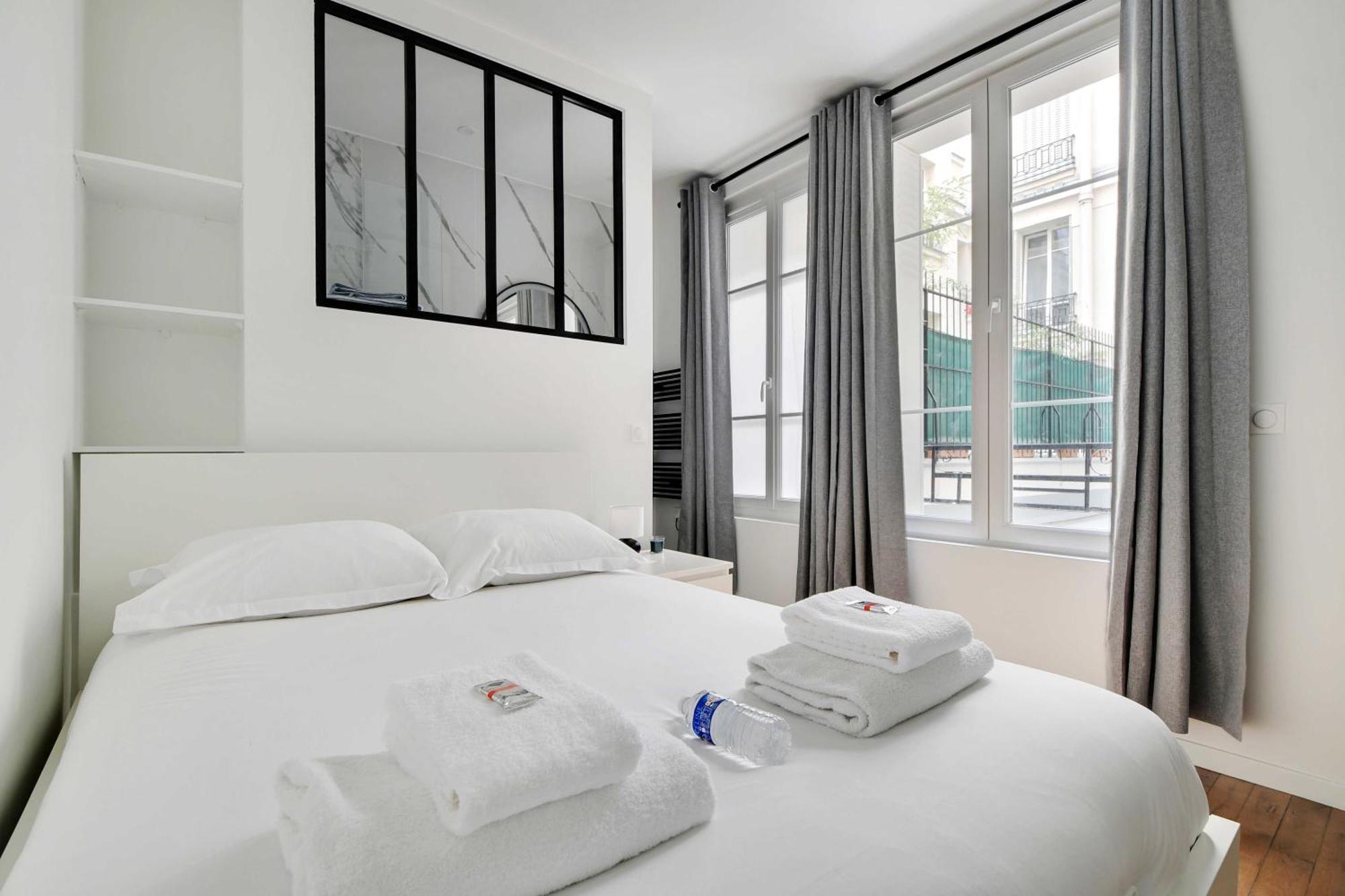Charming -1br-4p- Gare Montparnasse Apartment Paris