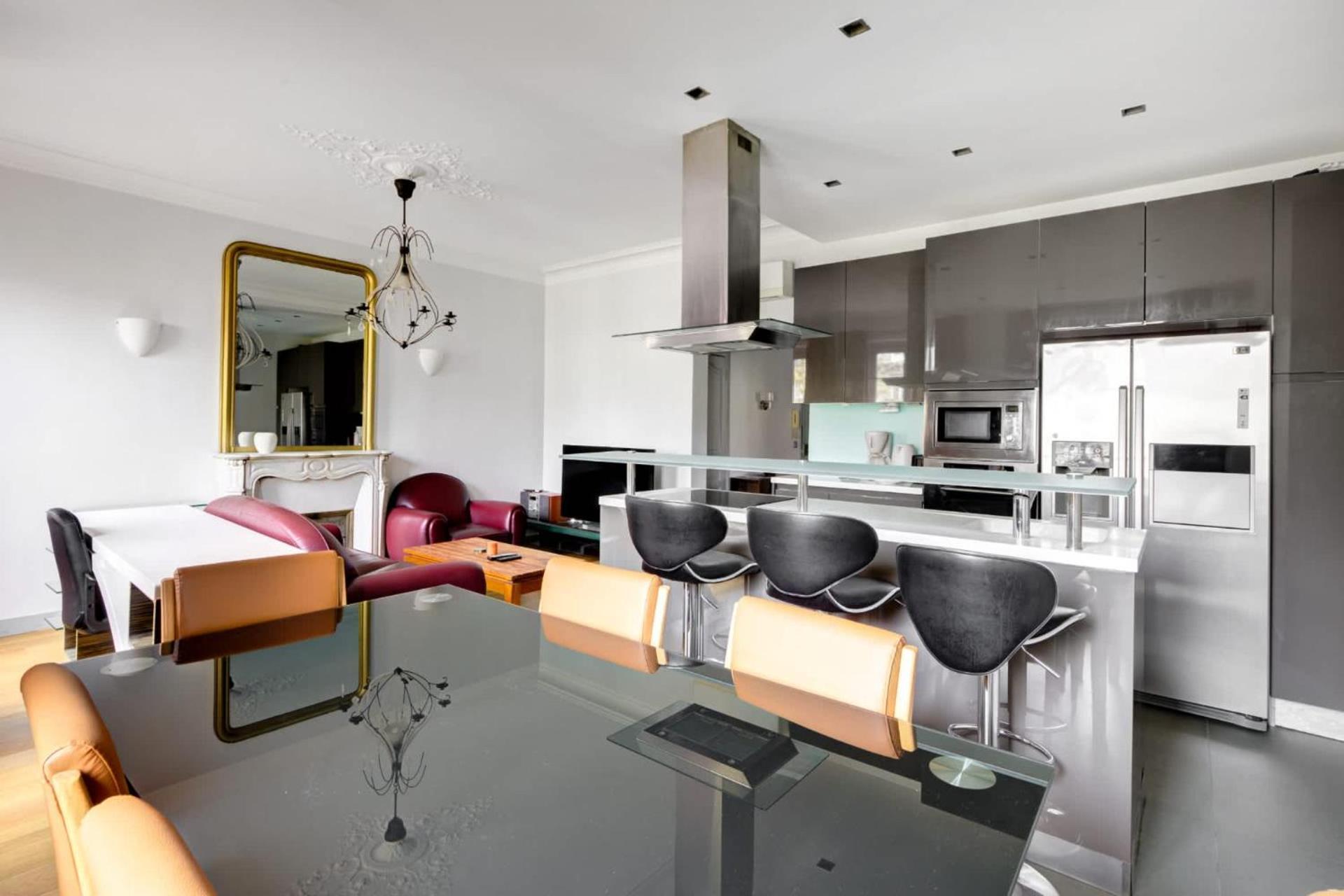 Apartamento Moderne Avec Cuisine Equipee Et Balcon Paris