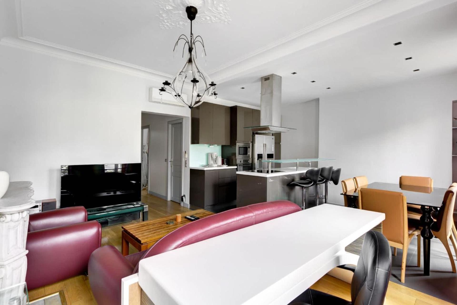 Moderne Avec Cuisine Equipee Et Balcon Apartamento *