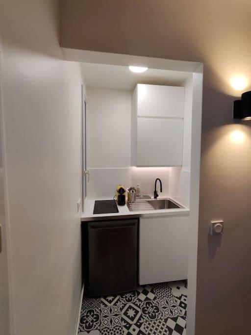 Moderno Al Centro Di - Republique Apartamento