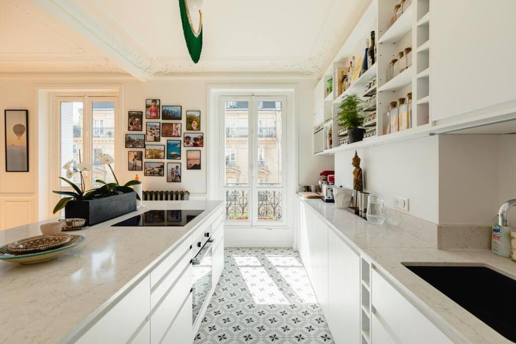 Apartment Luxury 1 Bedroom 700ft2 Montorgueil/leshalles Paris