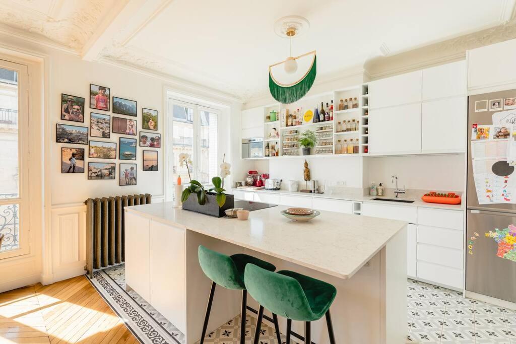 Luxury 1 Bedroom 700ft2 Montorgueil/leshalles Paris
