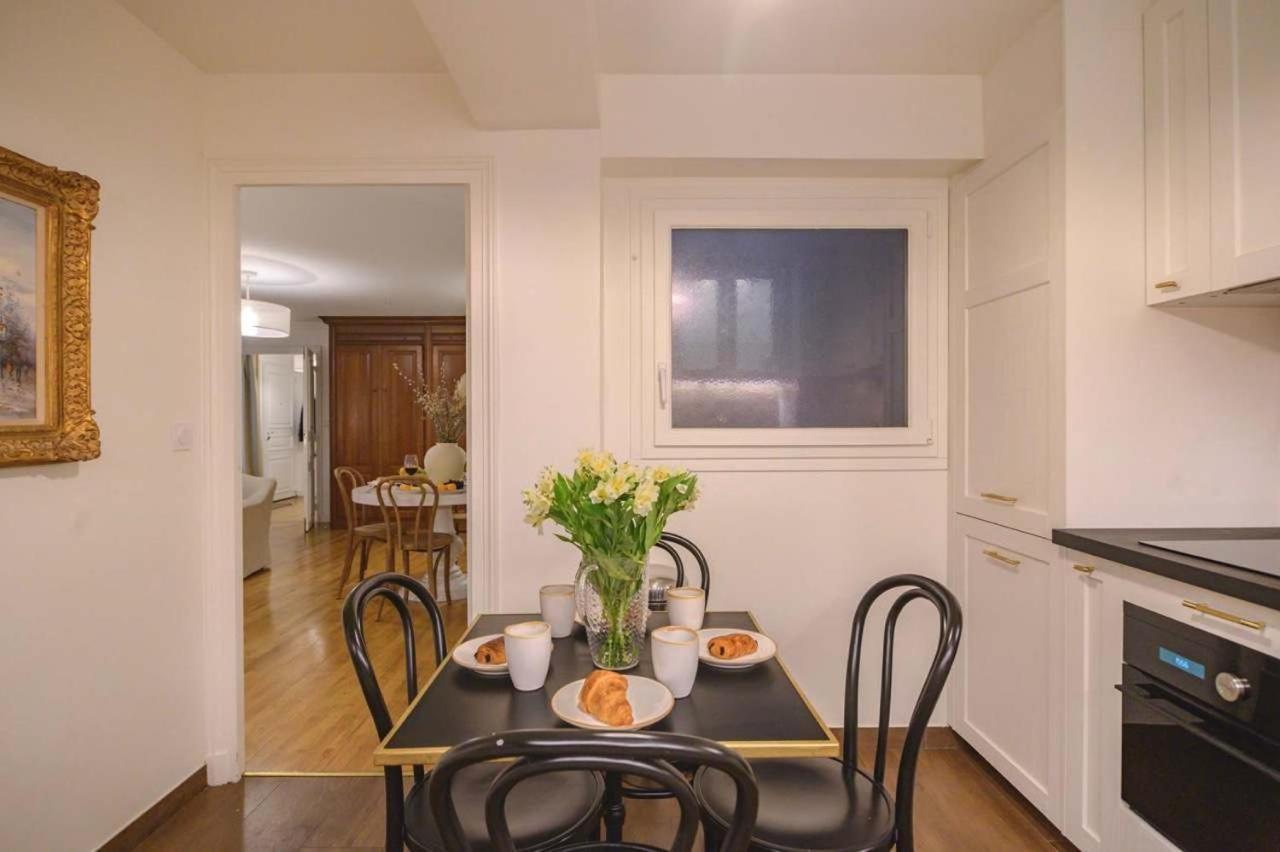 Apartamento Le Regal Elysees Paris