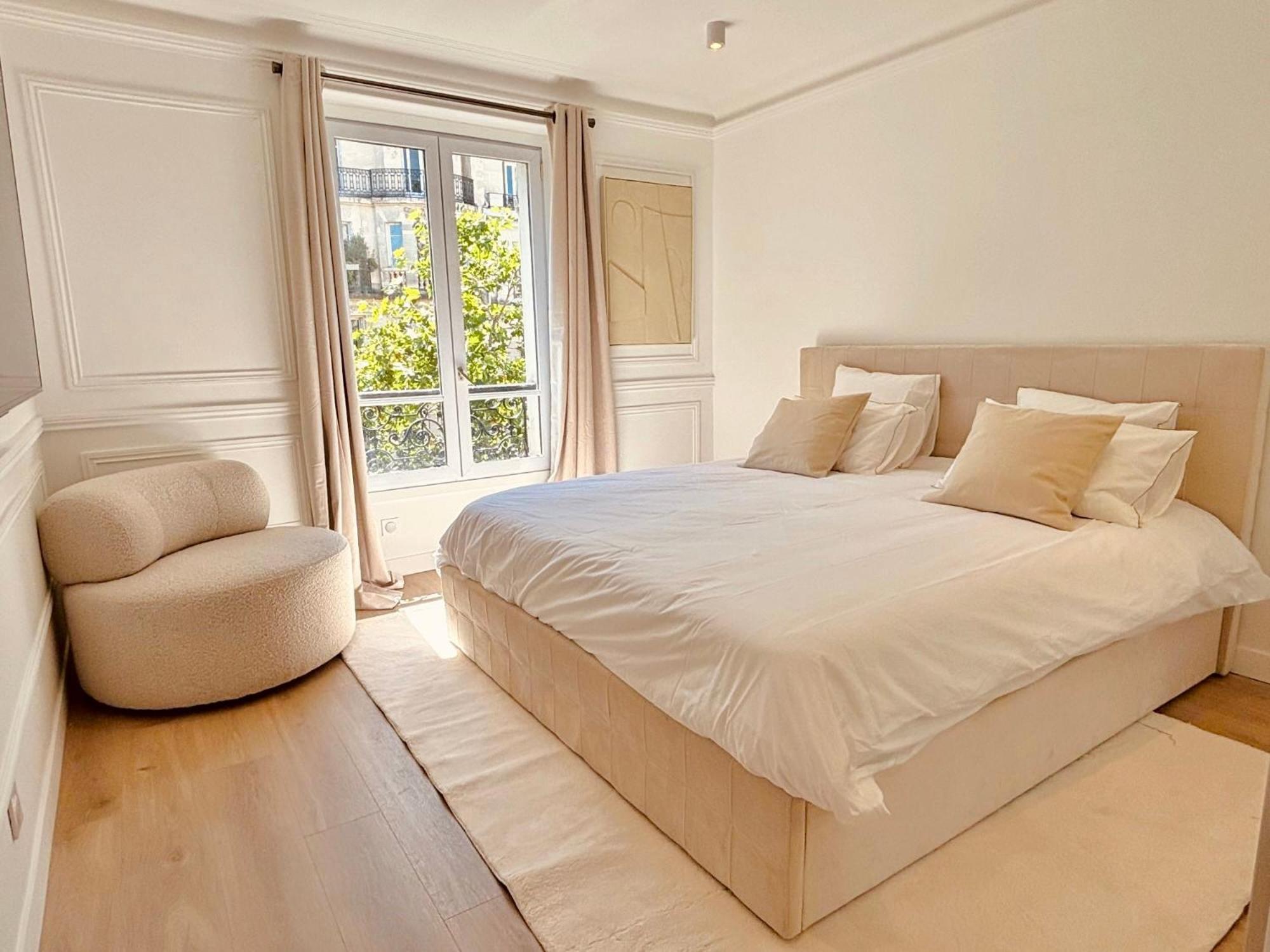 Le Penthouse Bourdonnais Apartment *