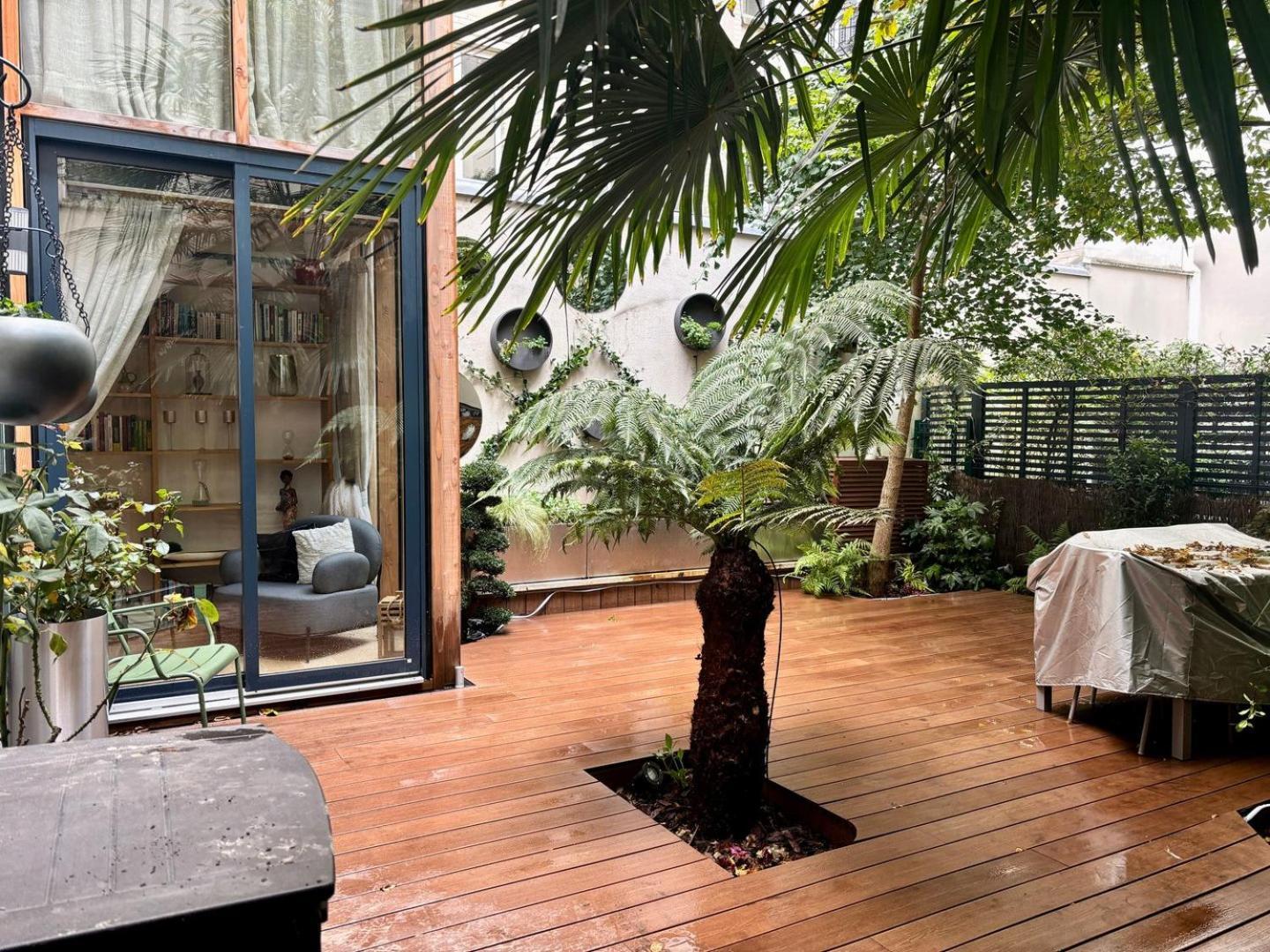 Guestready - Spacieux Apt. Avec Cour Privative Apartment *