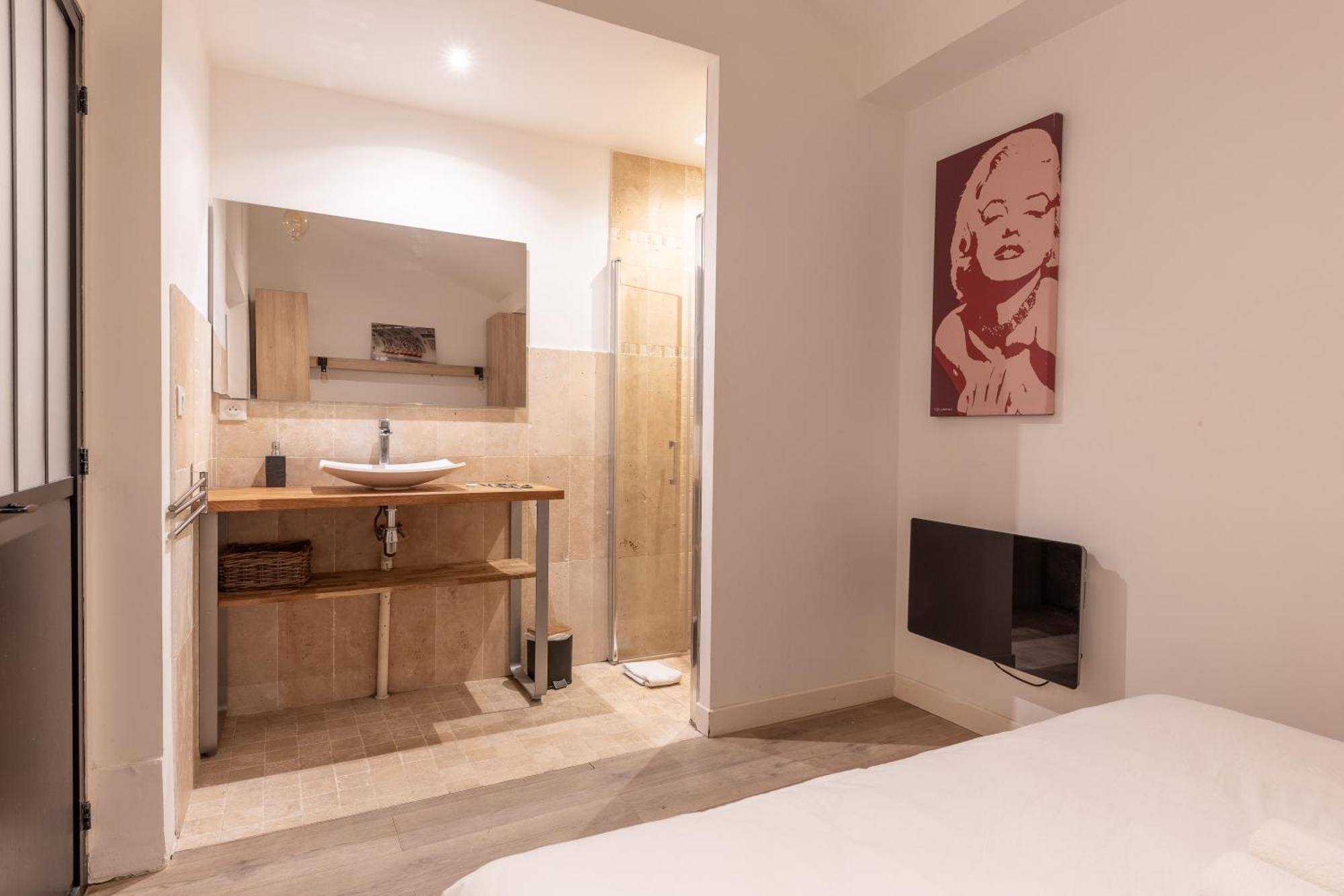 Off Spacious 4-star Family For 10 Guests 3br Apartment