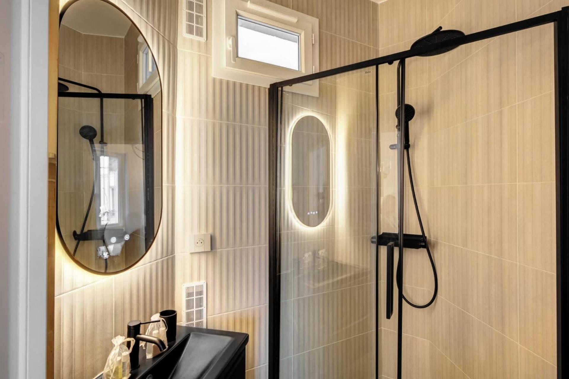 Luxueuse Haussmannienne A Apartamento *