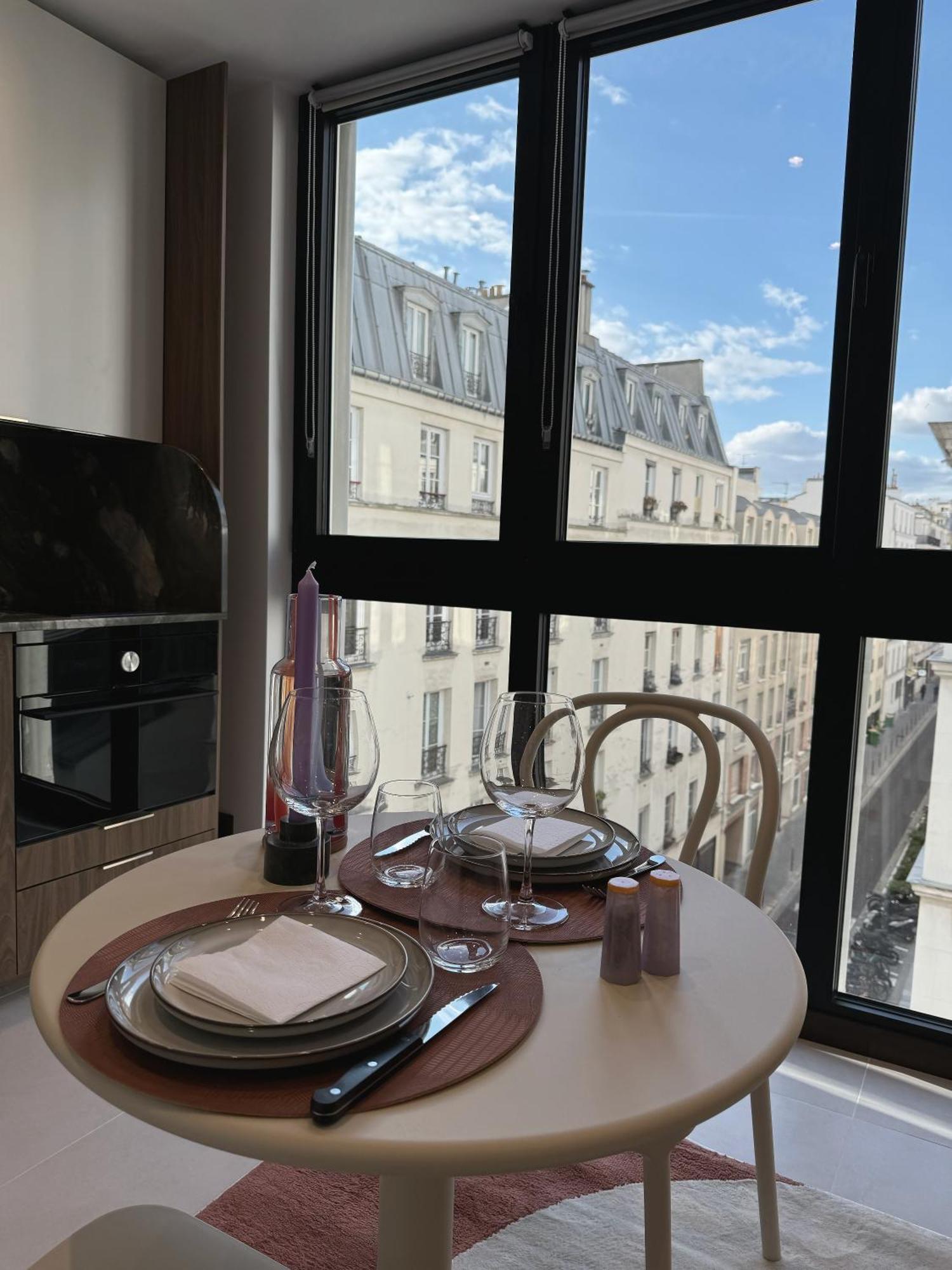 Apartment Thesuite - Parmentier - Monthly Only Paris