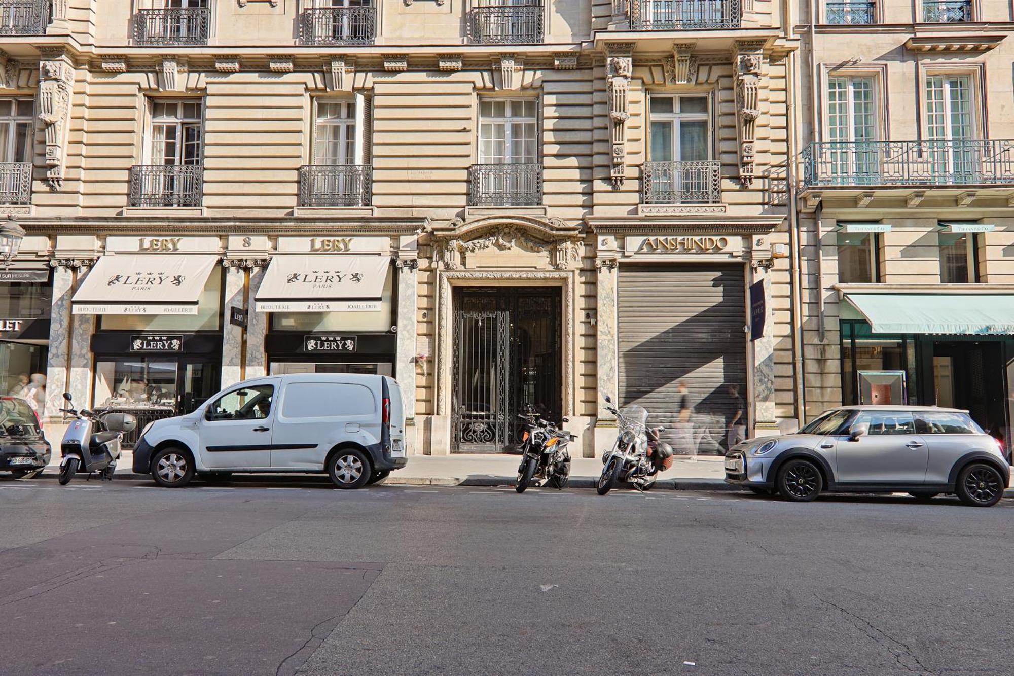 Quartier Rue De La Paix * Paris