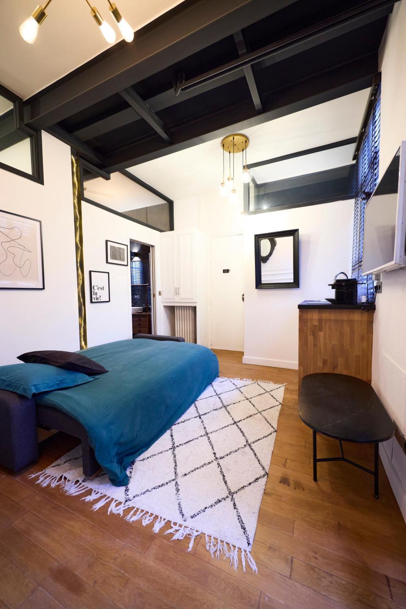 Un Cosy Au Coeur De 17 Batignolles , Monceau Apartment