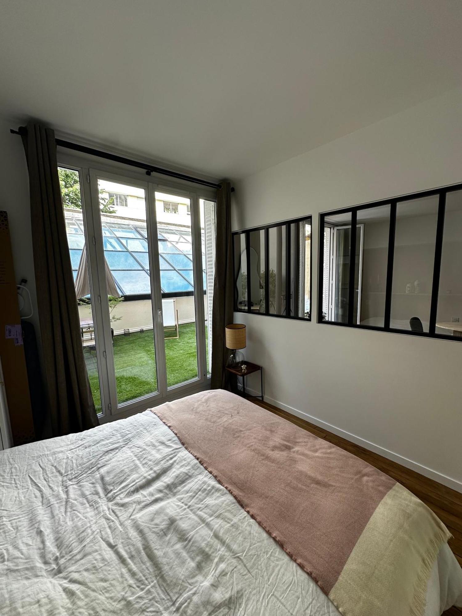 Apartment Avec Terrasse *