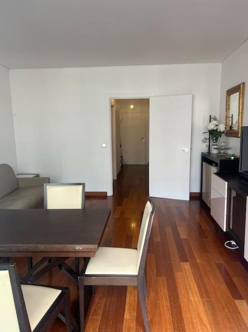 Apartamento Avec Balcon Vue Tour Eiffel *