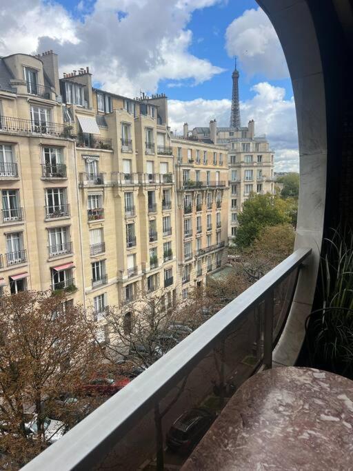 Apartamento Avec Balcon Vue Tour Eiffel *