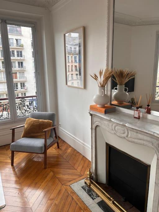 Superbe 17eme 55m2 Apartment Paris