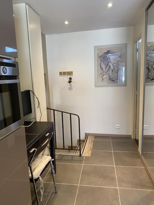Elegant Proche Grand Rex Fbg Poissonniere * Paris