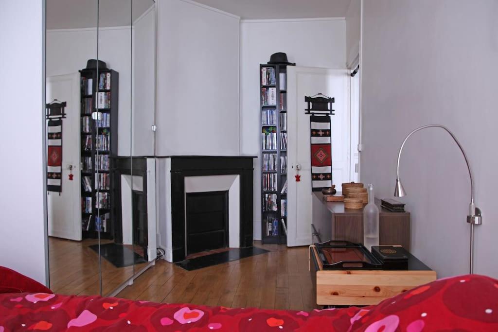 Quiet 2rooms Big Kitchen Canal Saint Martin Apartment