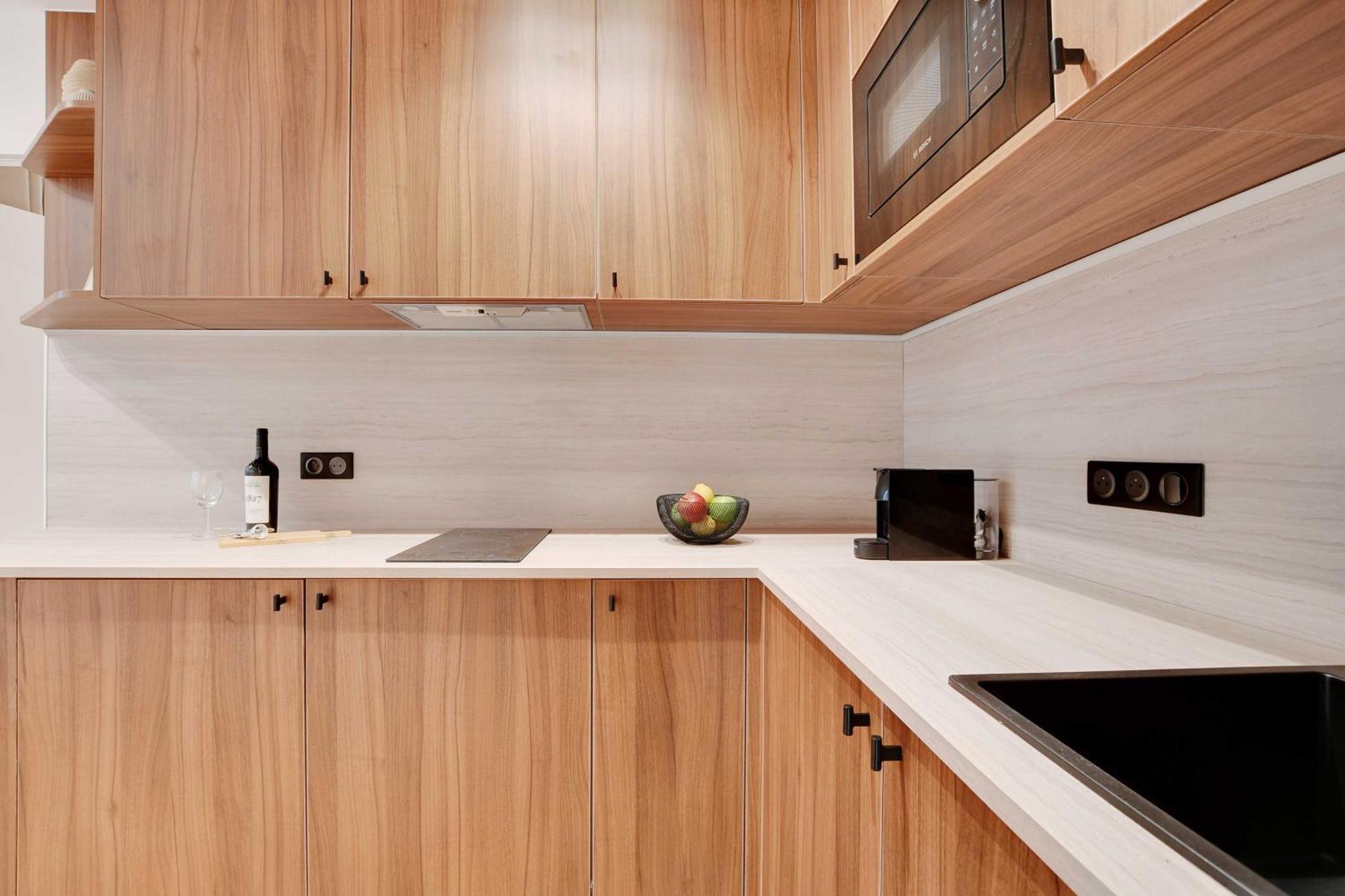Elegant With Ac -2br-6p- Le Marais Apartment