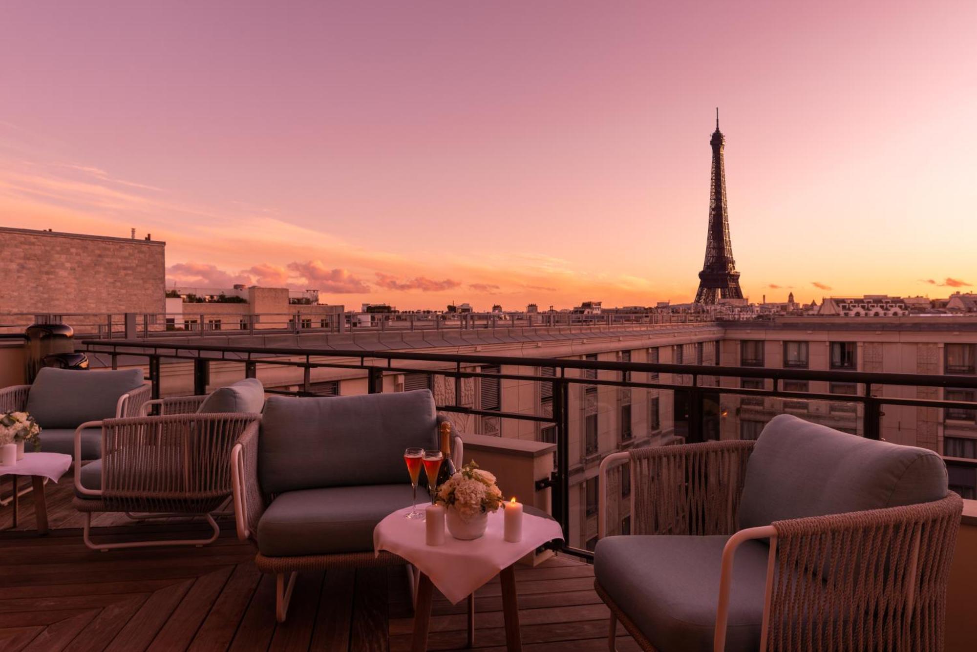 Hotel L'hotel Du Collectionneur 5*