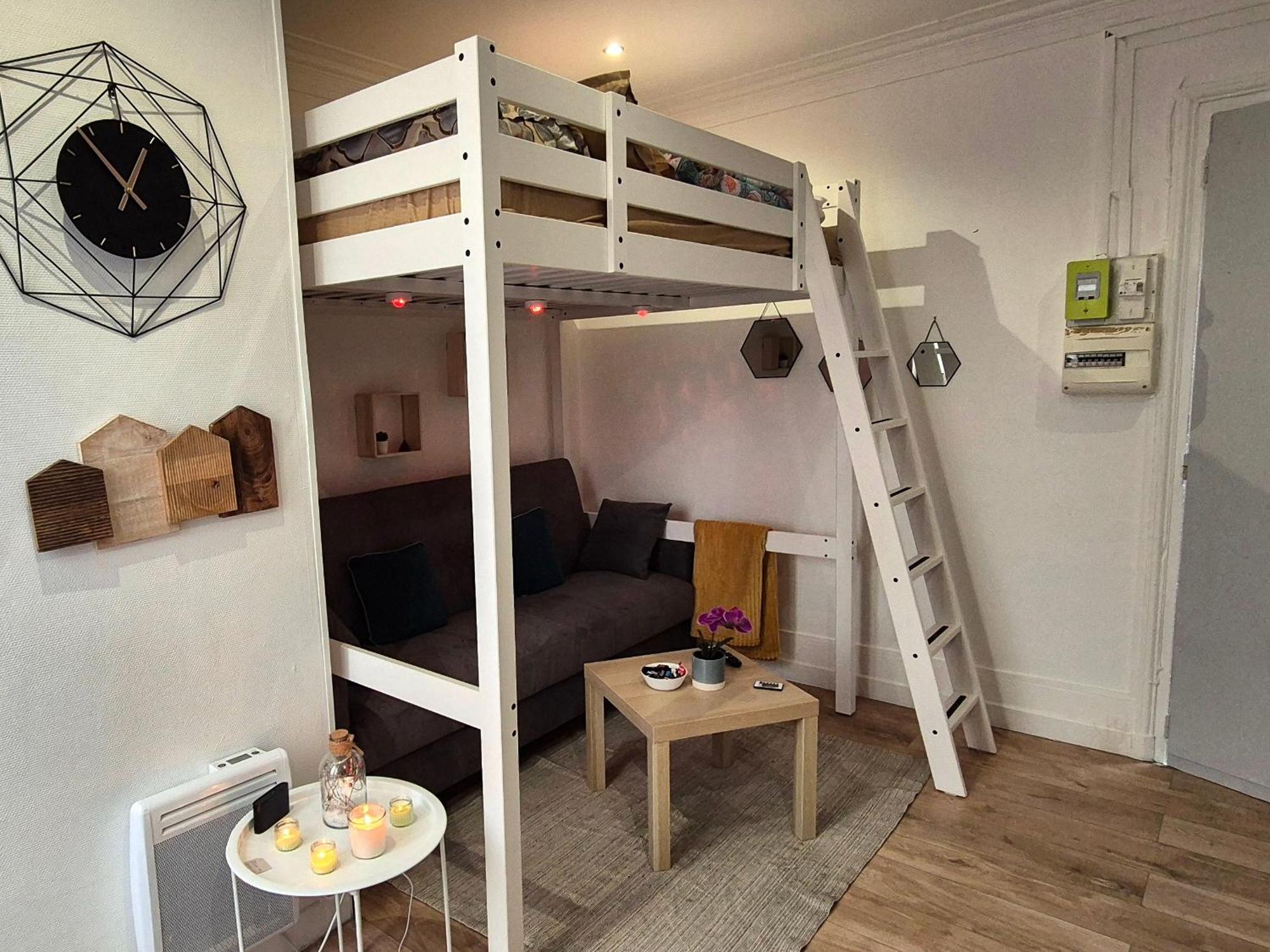 Joli Parisien Apartment Paris