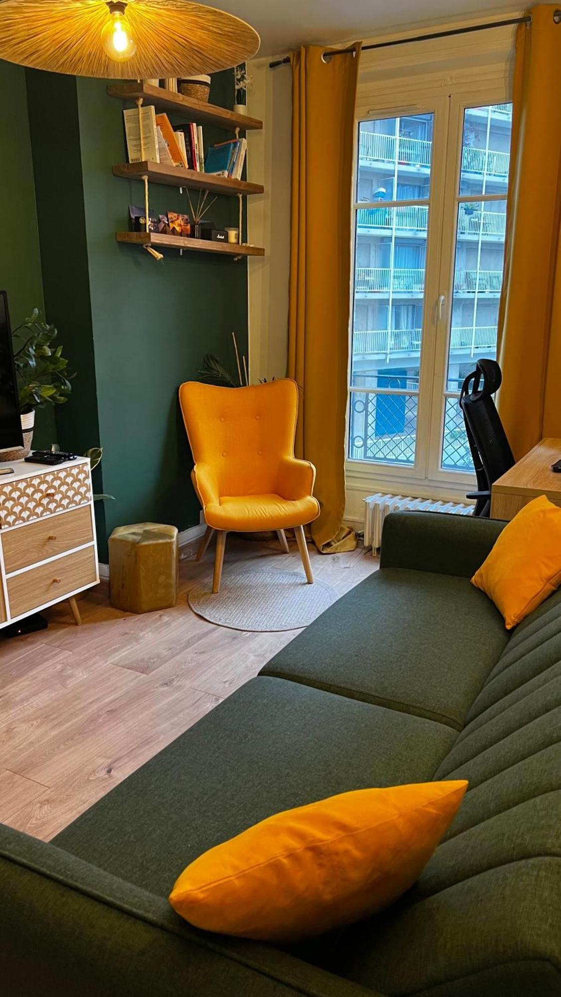 Apartment Un A Cote De La Cite Florale