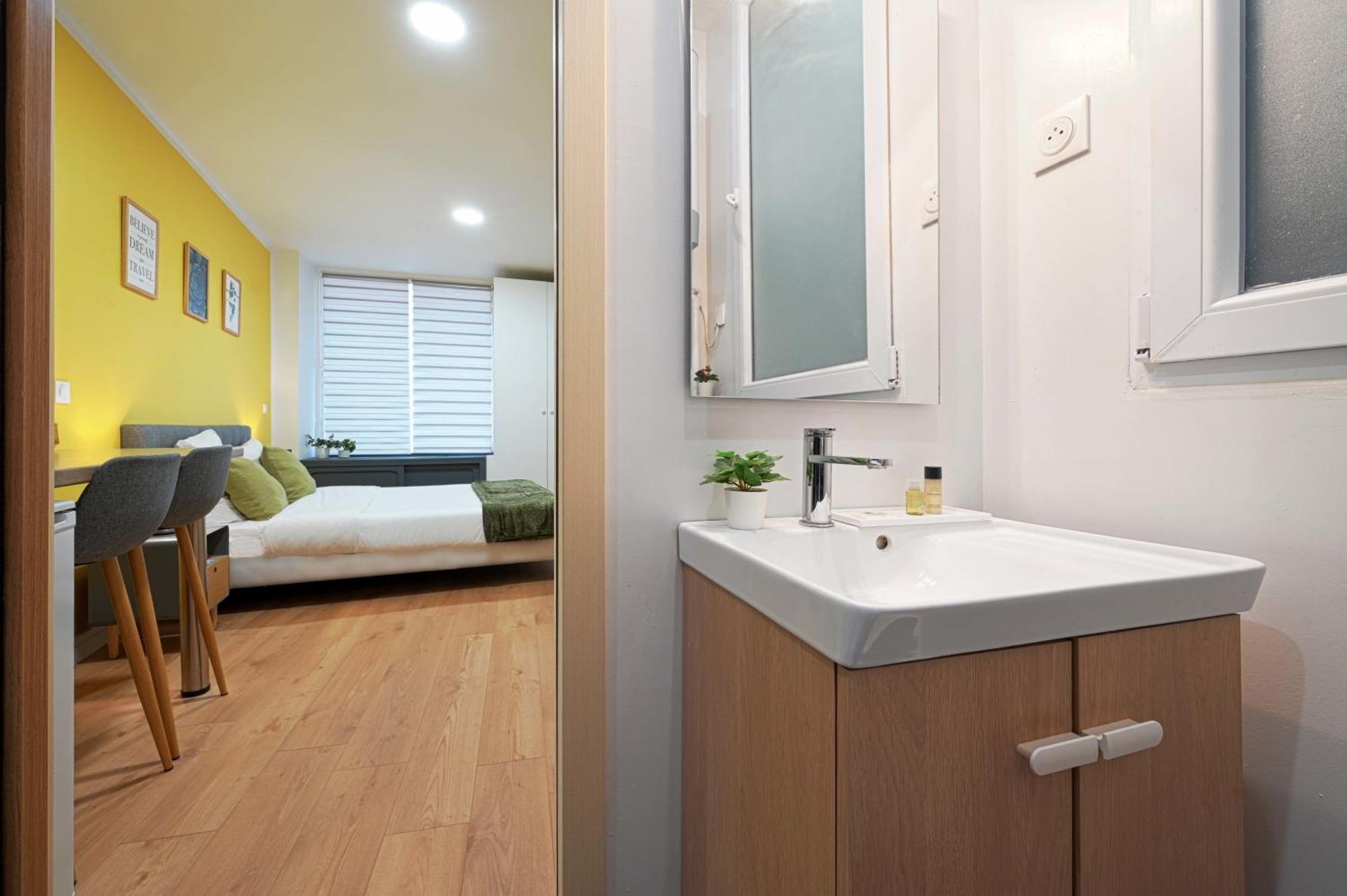 Modern Bright And Fully Renovated Apartamento Paris