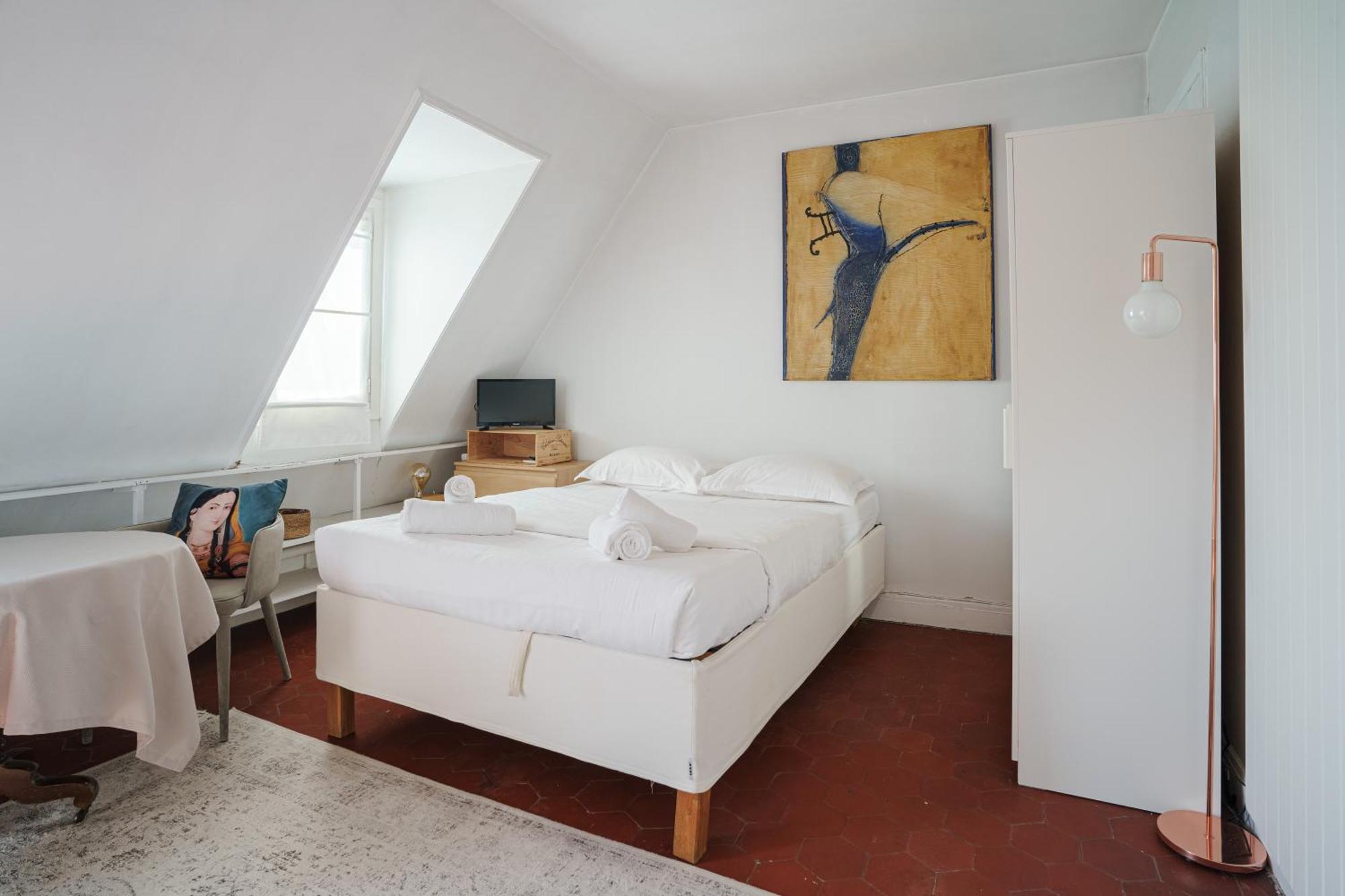 Chic 7th Floor Saint-germain-des-pres Apartment Paris