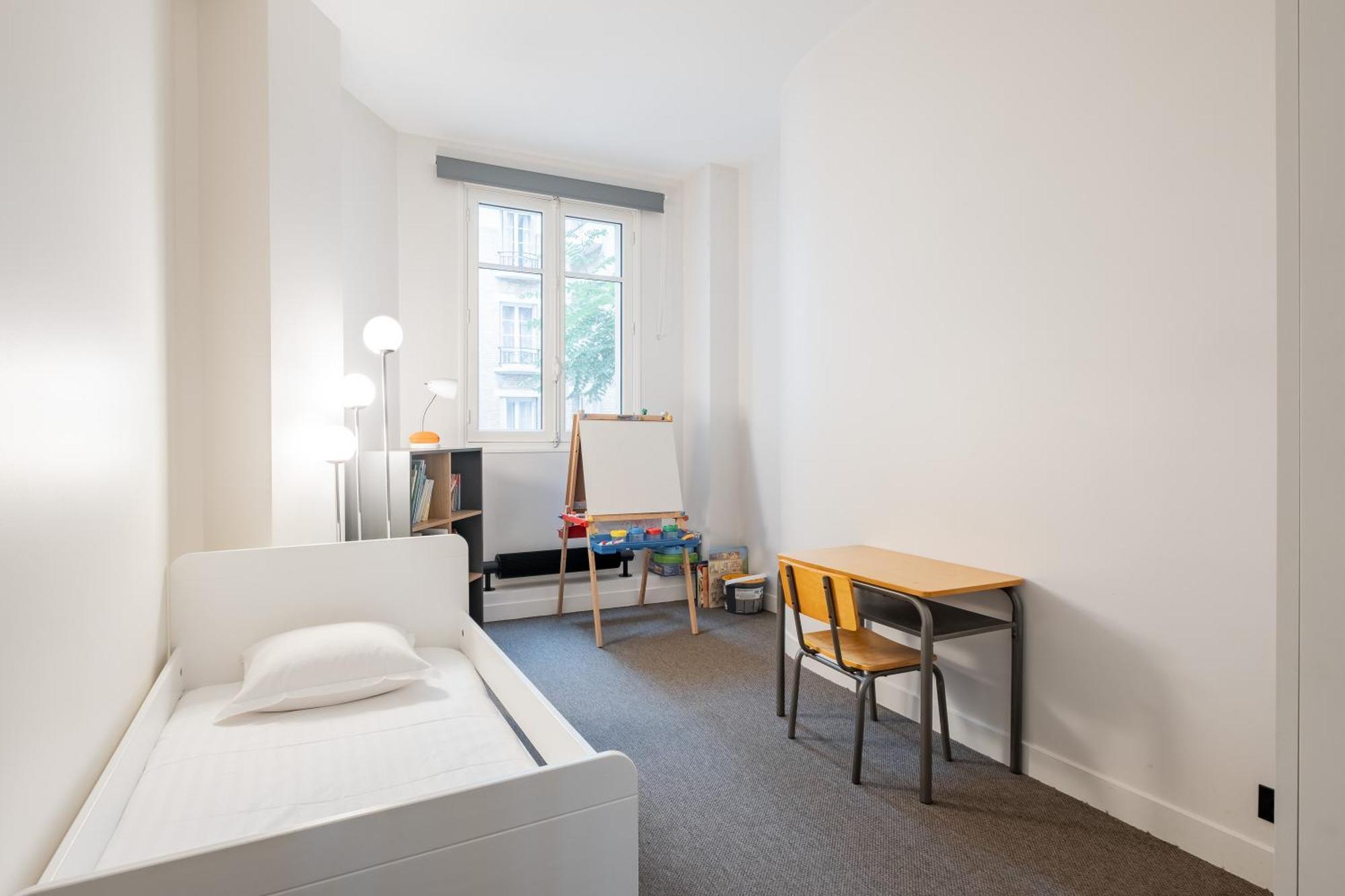 Veeve - Light & Luxe In Les Batignolles Paris