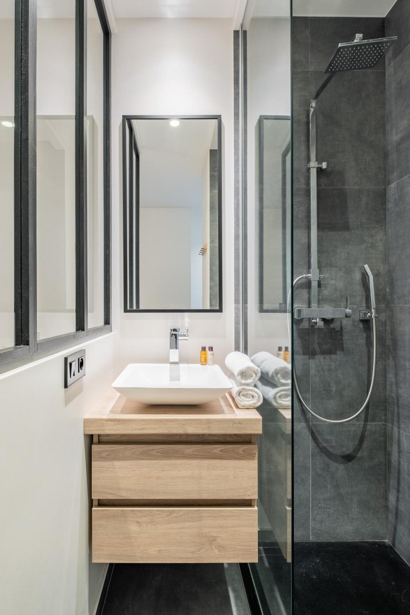 Apartment Veeve - Light & Luxe In Les Batignolles