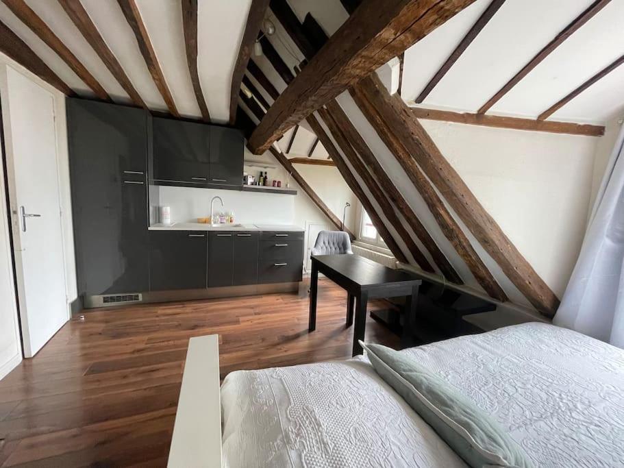 Au Coeur De 8e Apartment Paris