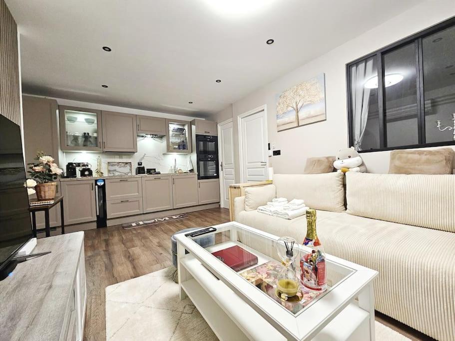 Your Cozy Cove By Apartment Paris