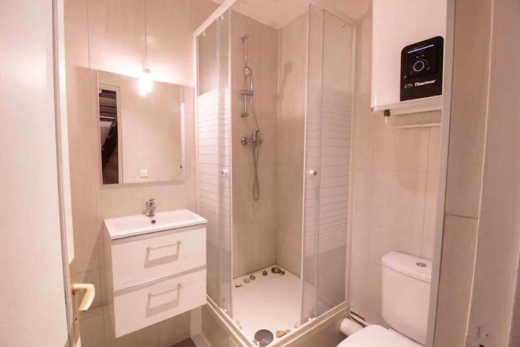 Appartement Bel Parisien, Typique Du Marais