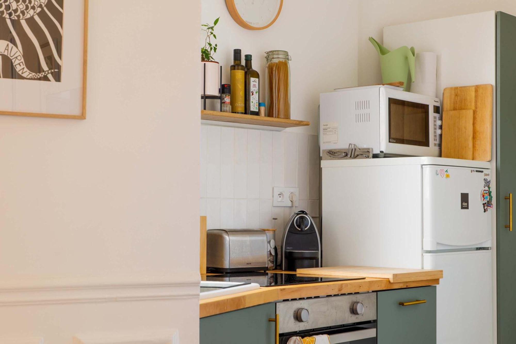 Vibrant 1bd Urban Retreat Canal Saint-martin Apartment