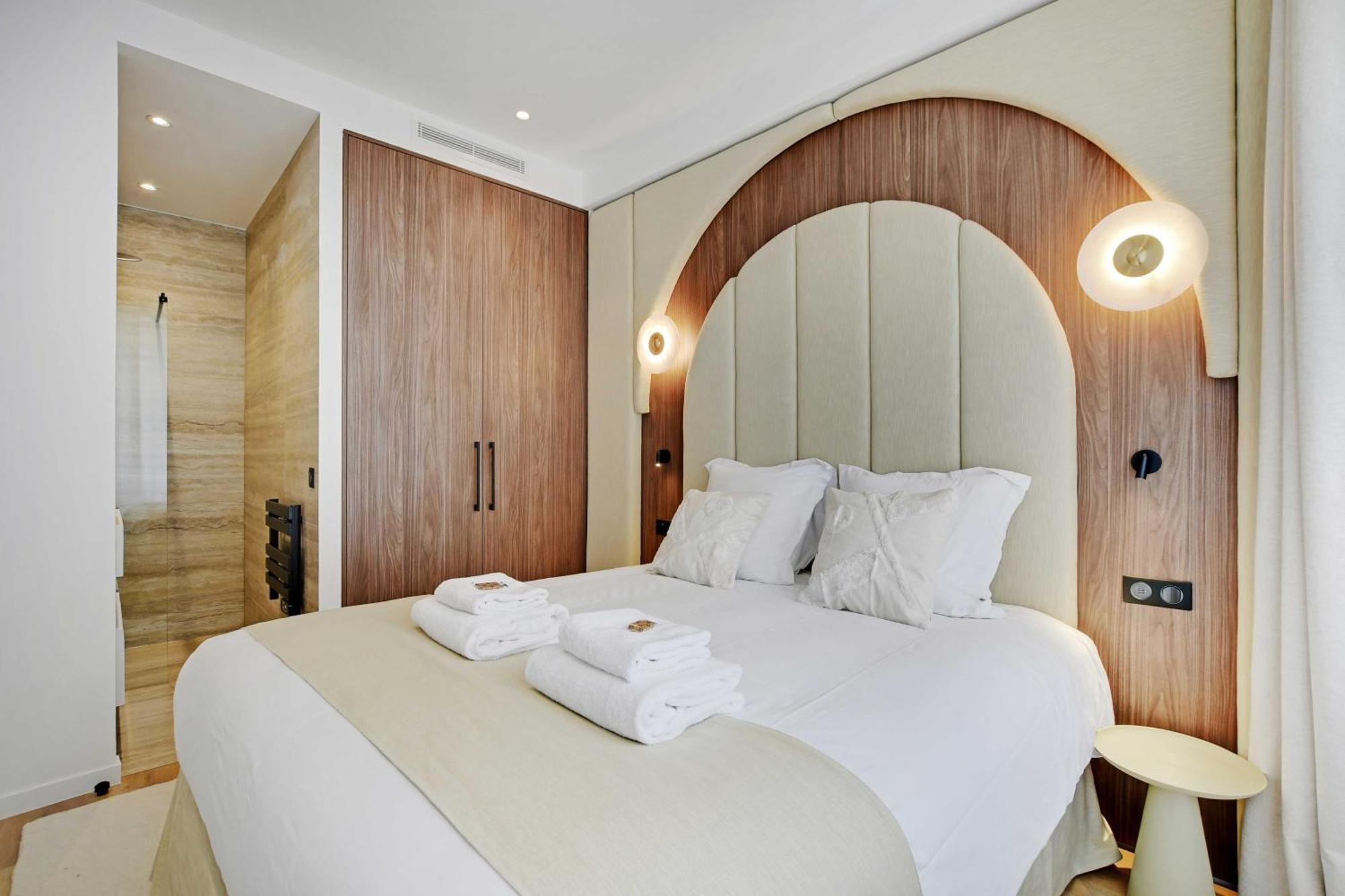 Modern Flat - 2br-6p - Northern Paris