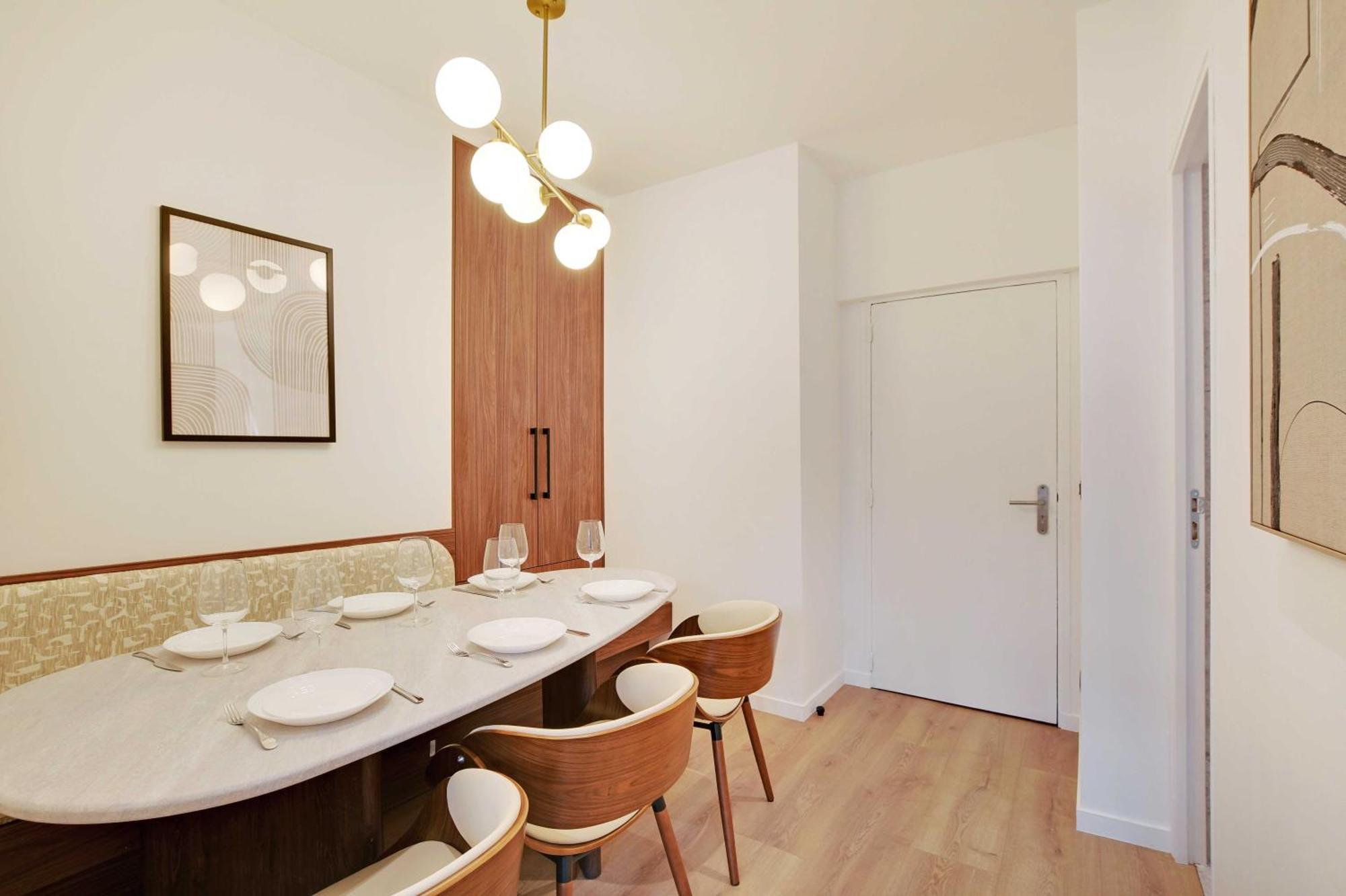 Modern Flat - 2br-6p - Northern *