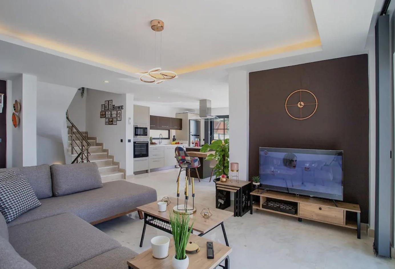 Sublime Eiffel Tower Apartment *