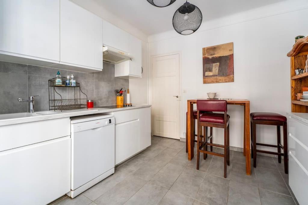 Creative Artist's Retreat In * Paris