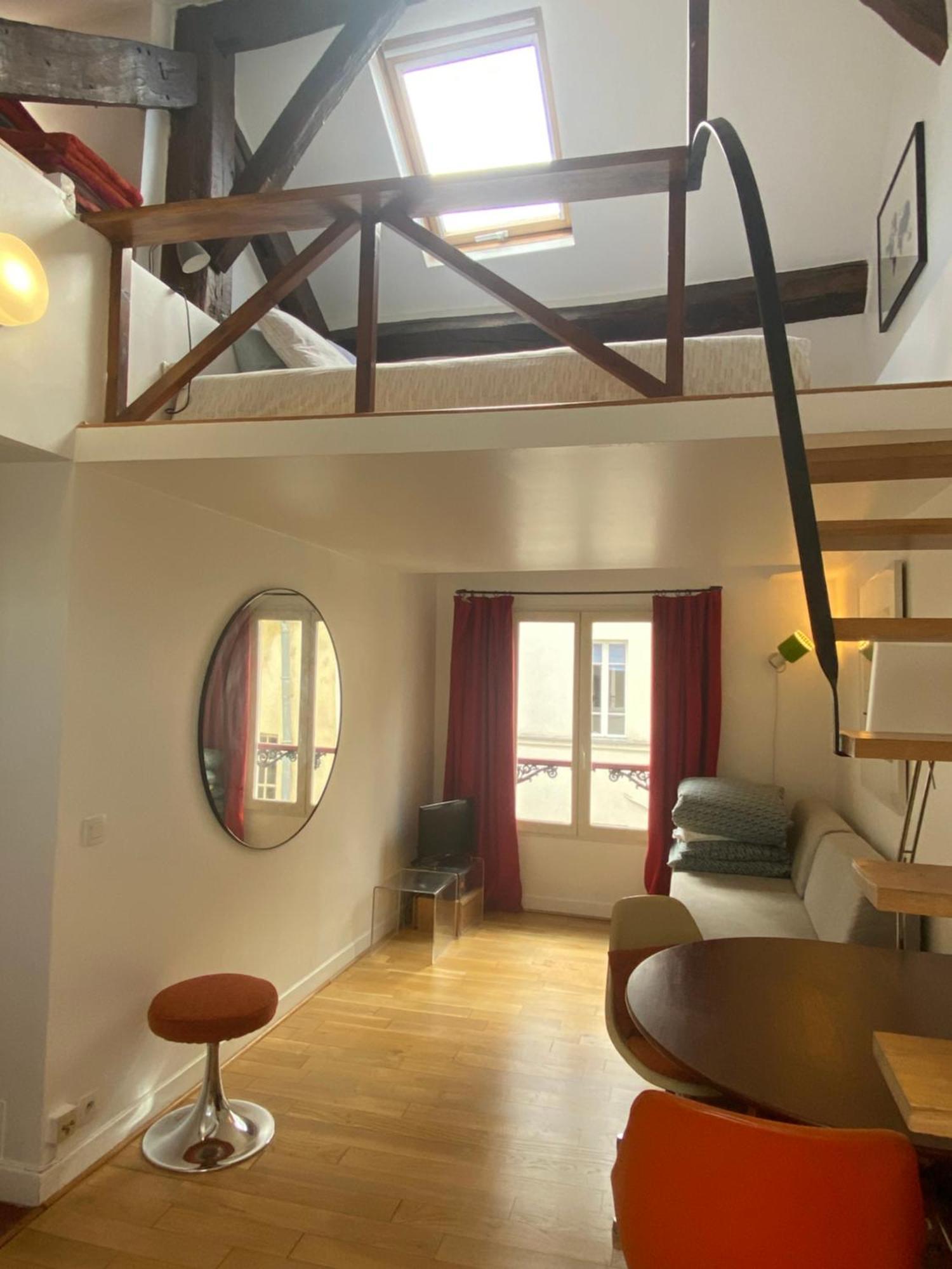 Marais With Mezzanine Apartamento Paris