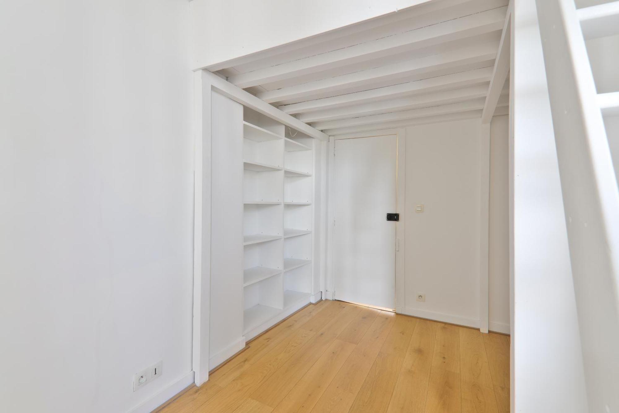 Mezzanine Quartier Chatelet Les Halles 4 Appartement *