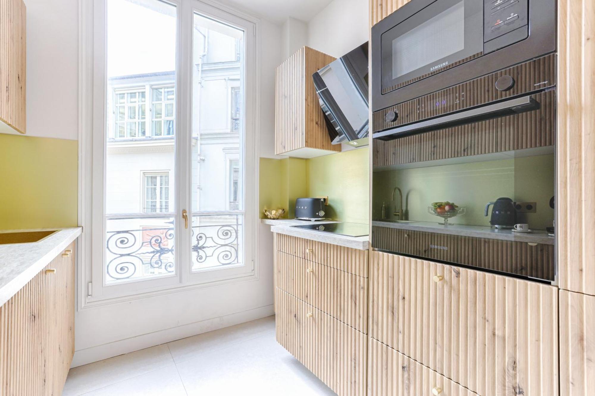 Apartment Artistique De Luxe 3 Sur Champs Elysee Paris