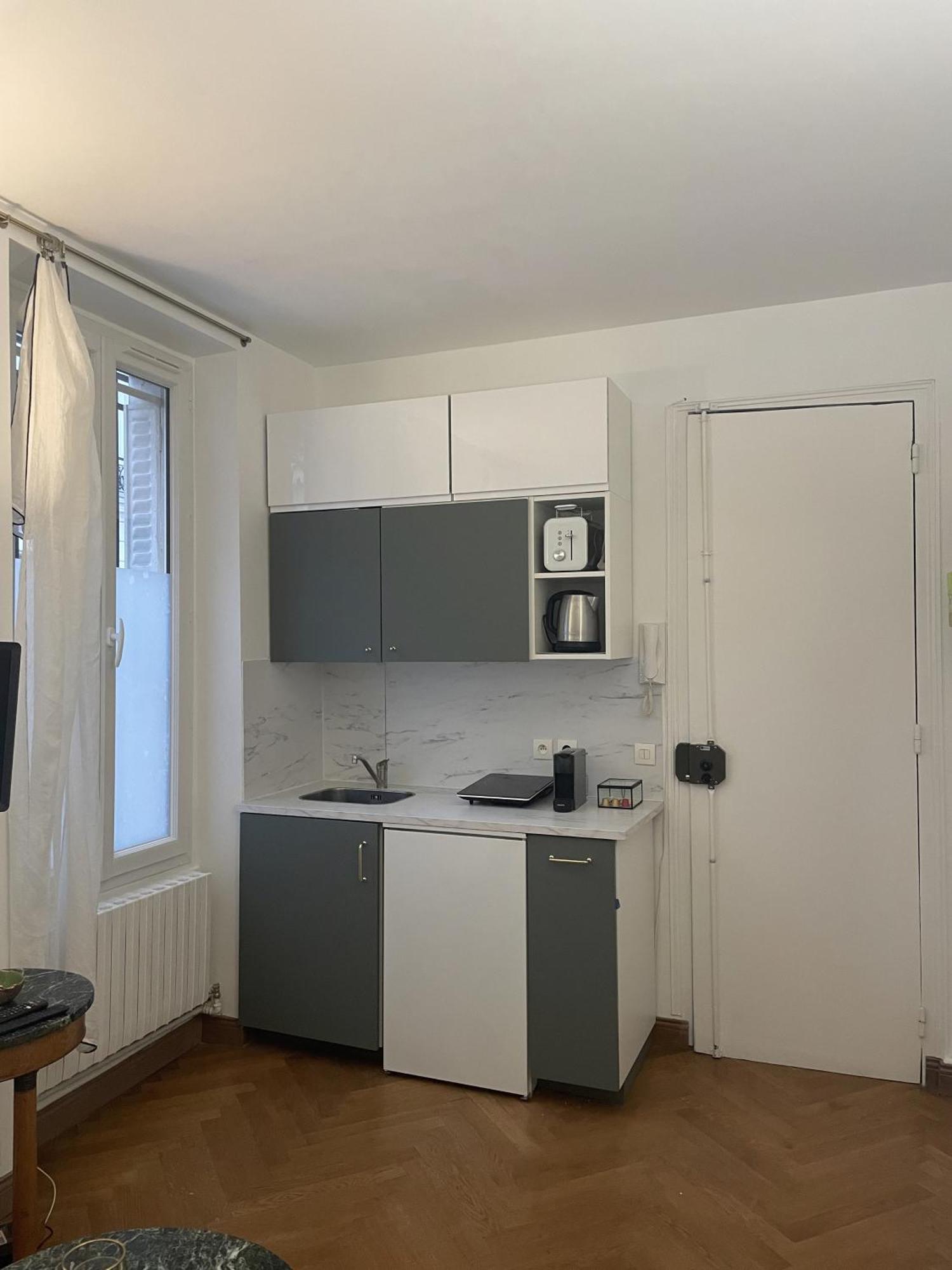 Charmant Studio Hyper Centre Paris, 7 Min Du Louvre Apartment *