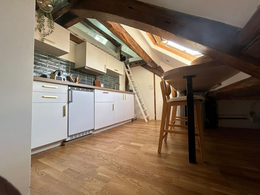Alto Yourhosthelper Apartment *