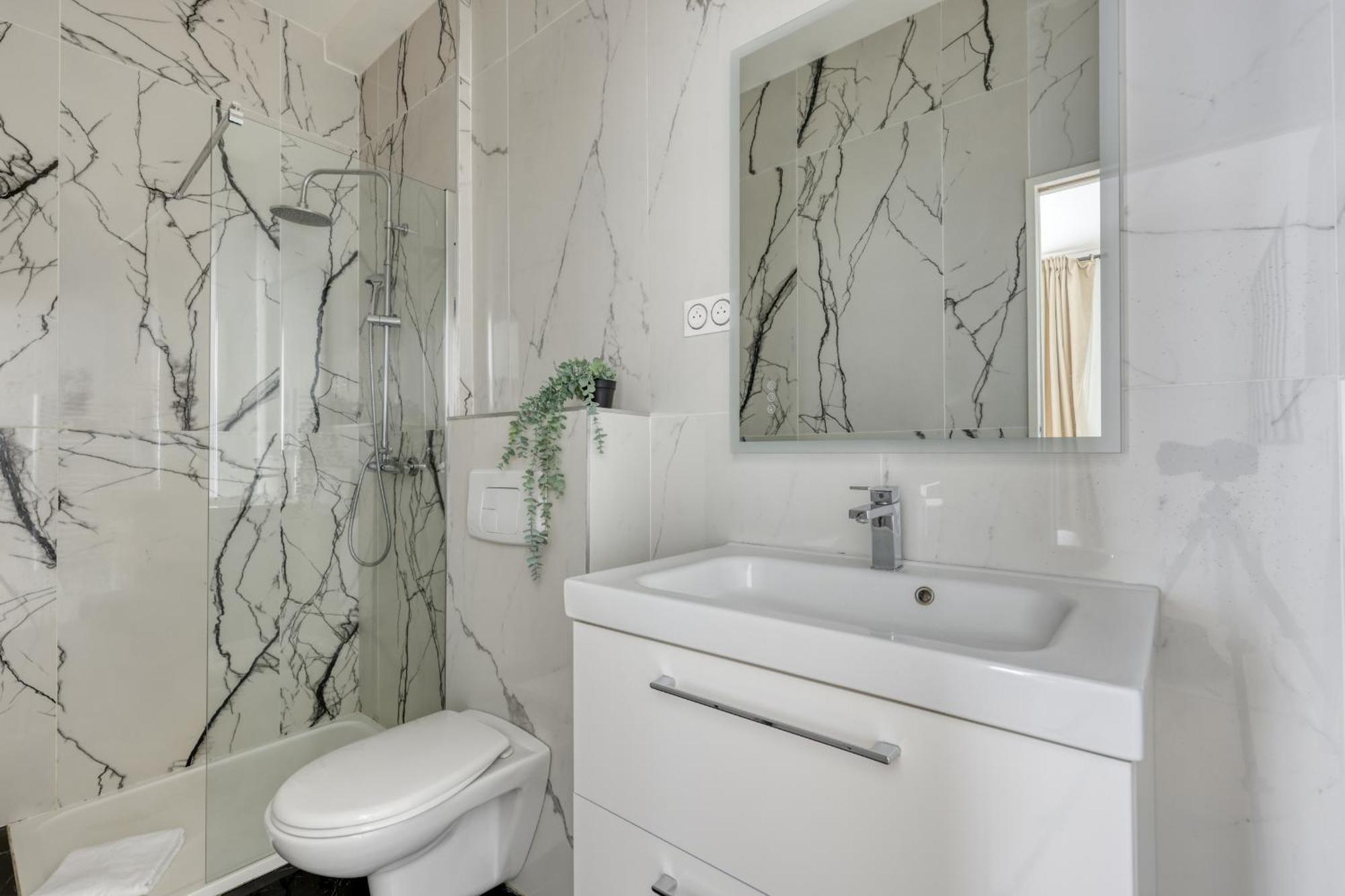 Appartement New And Quiet 1 Bdr Flat In The Heart Of 12