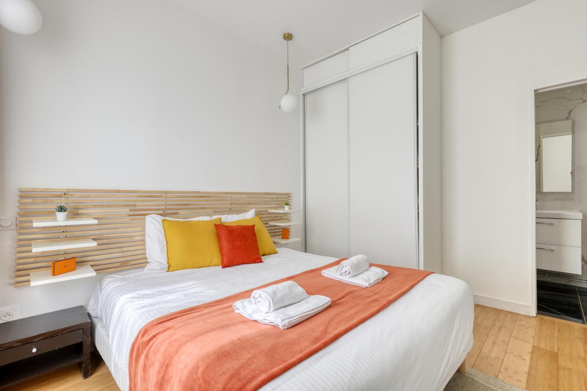 New And Quiet 1 Bdr Flat In The Heart Of 12 * Paris