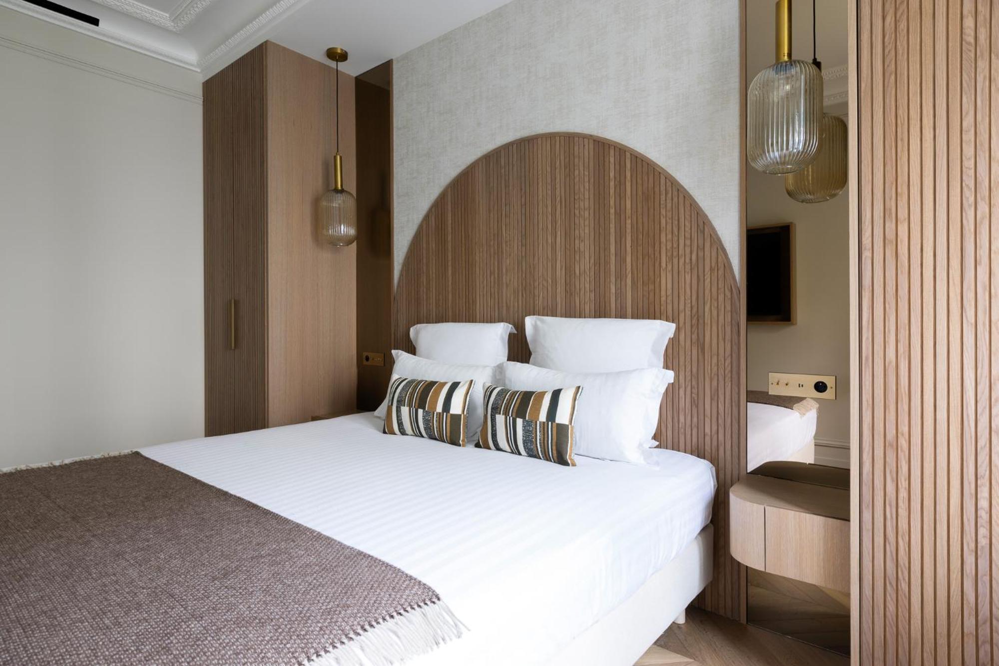 Highstay - Luxury Serviced - North Marais 2 Apartment