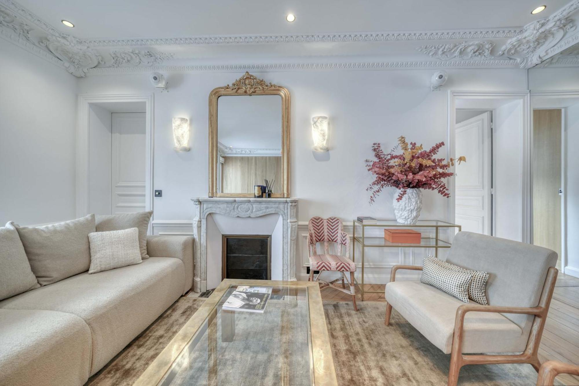 Apartment Montaigne Luxury *