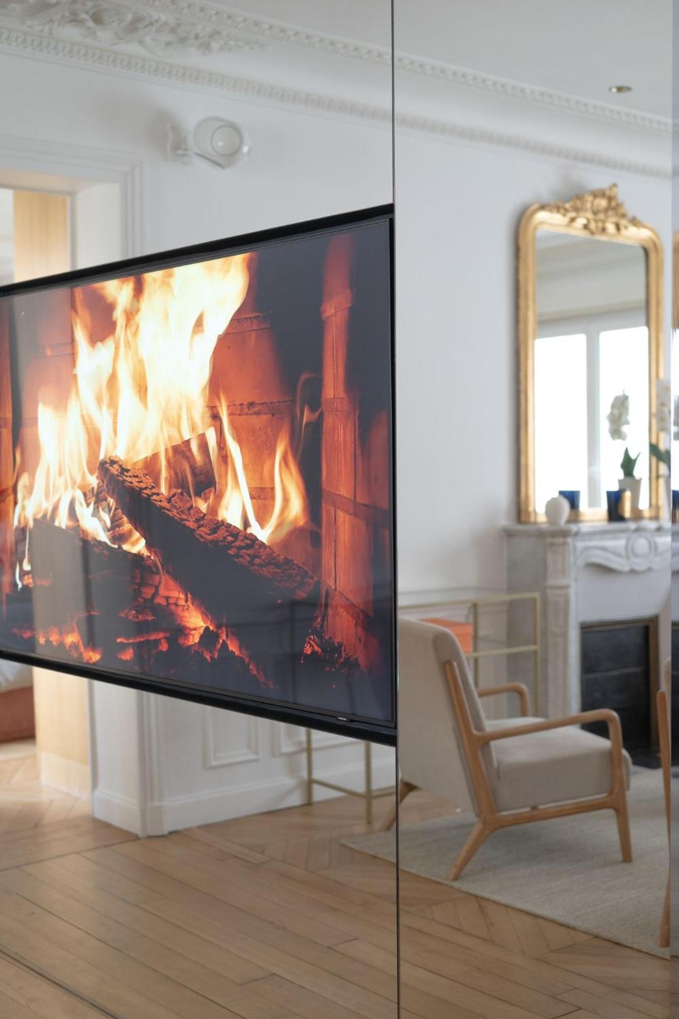 Apartment Montaigne Luxury