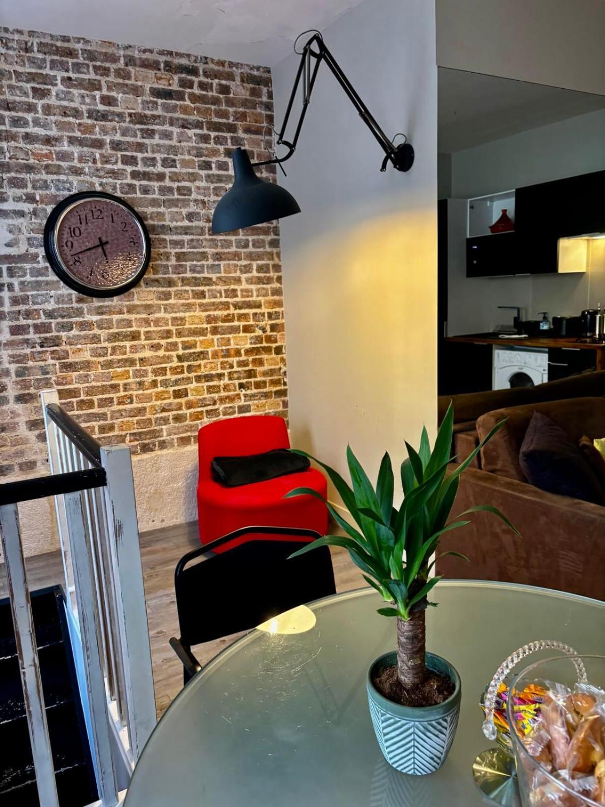 Charming For 4 People 1 Baby In The Heart Of Apartment Paris