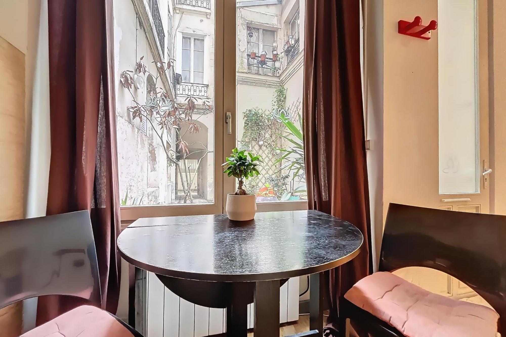 Charming Near Le Louvre Rivoli *