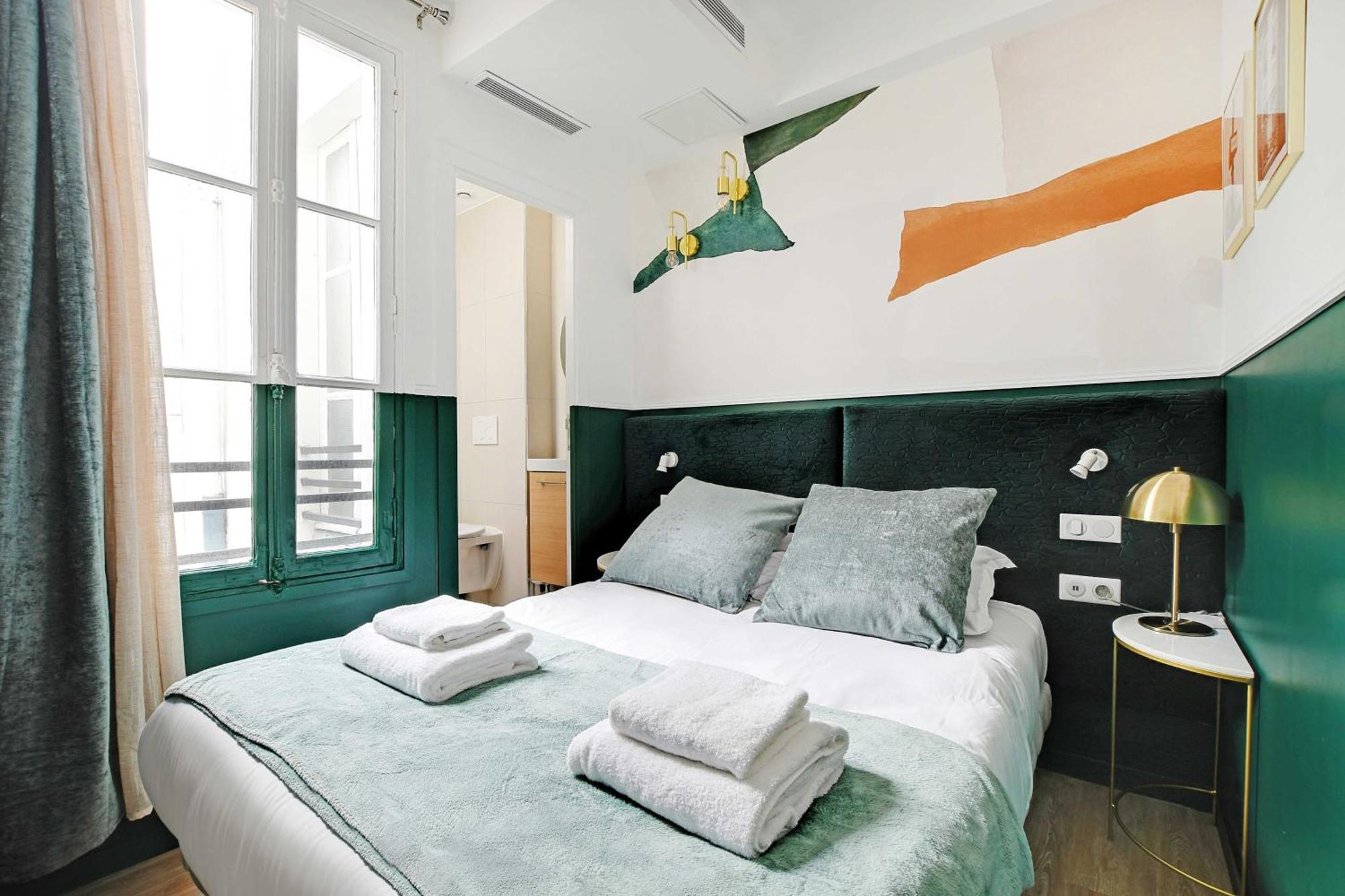 Modern With A-c - Near Montmartre Apartment